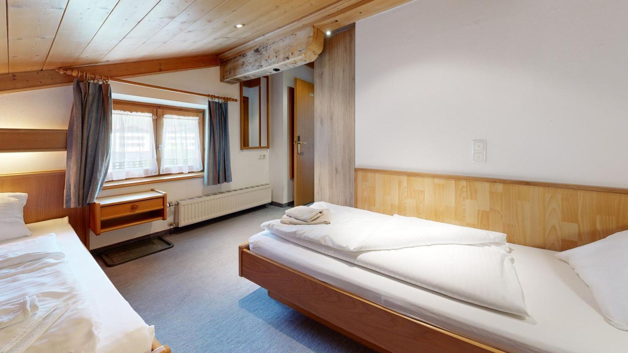 Brixana Hotell Brixen im Thale Exteriör bild