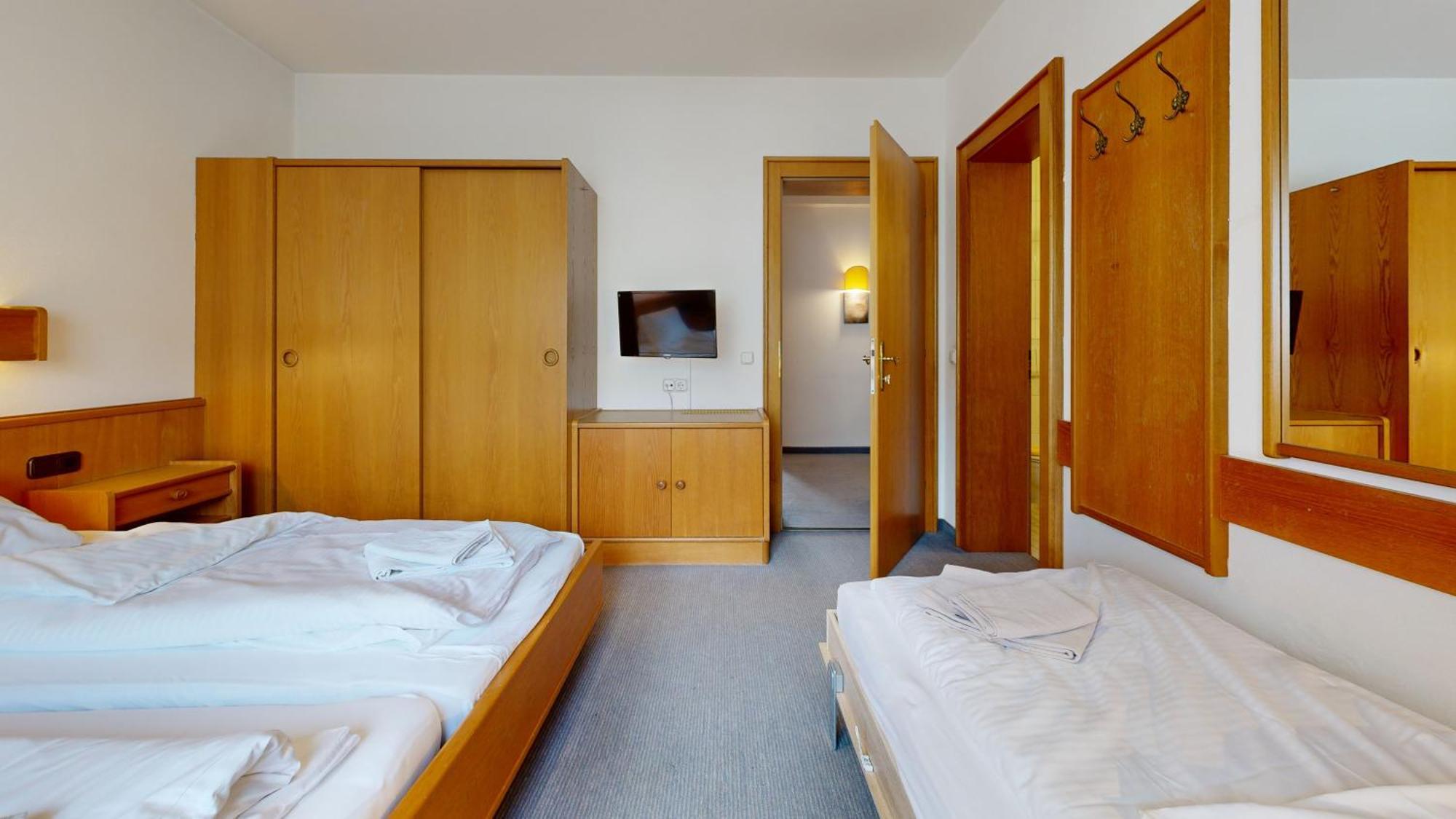 Brixana Hotell Brixen im Thale Exteriör bild