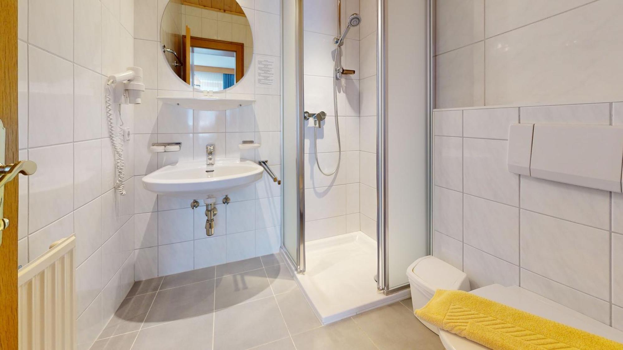 Brixana Hotell Brixen im Thale Exteriör bild
