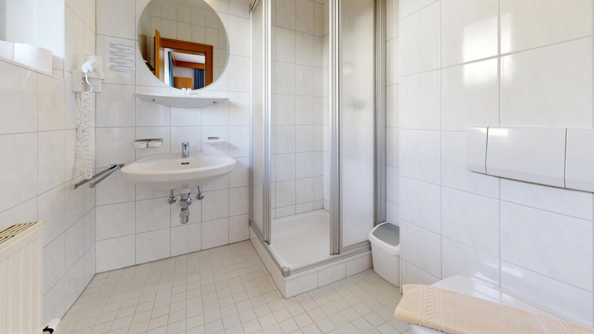Brixana Hotell Brixen im Thale Exteriör bild