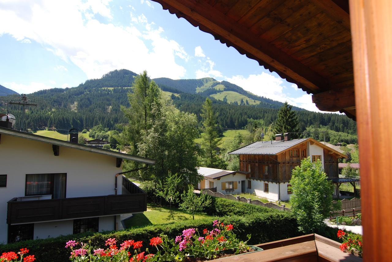 Brixana Hotell Brixen im Thale Exteriör bild